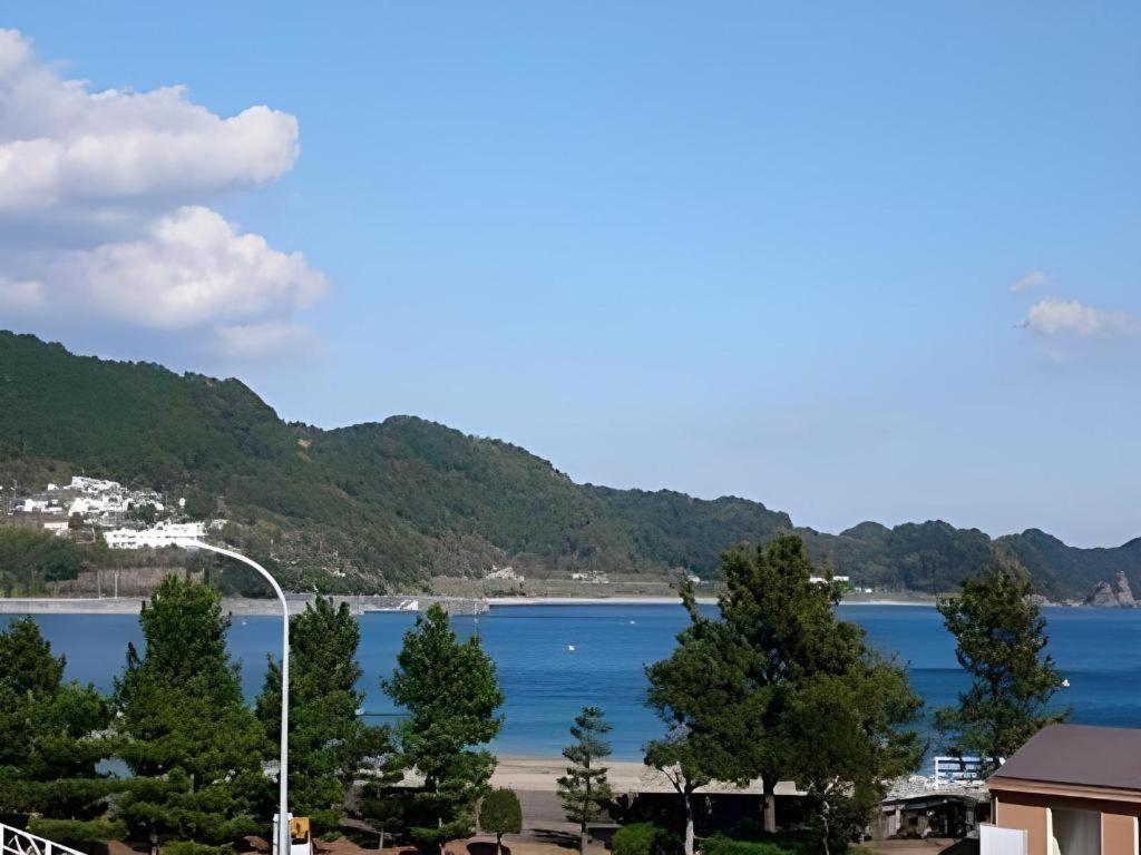 Pals Inn Katsuura Buitenkant foto